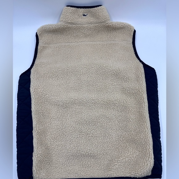 Like New Vineyard Vines Sherpa Vest - Picture 3 of 6